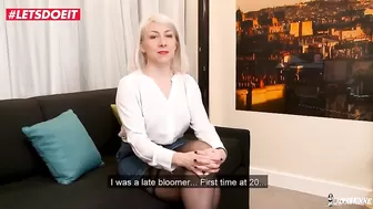 Двойное проникновение во французскую матюрку на кровати