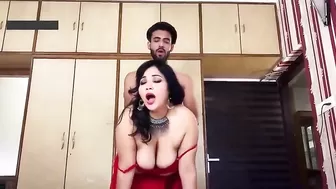 Симпатичная индианка в возрасте согласилась на интим с красавчиком